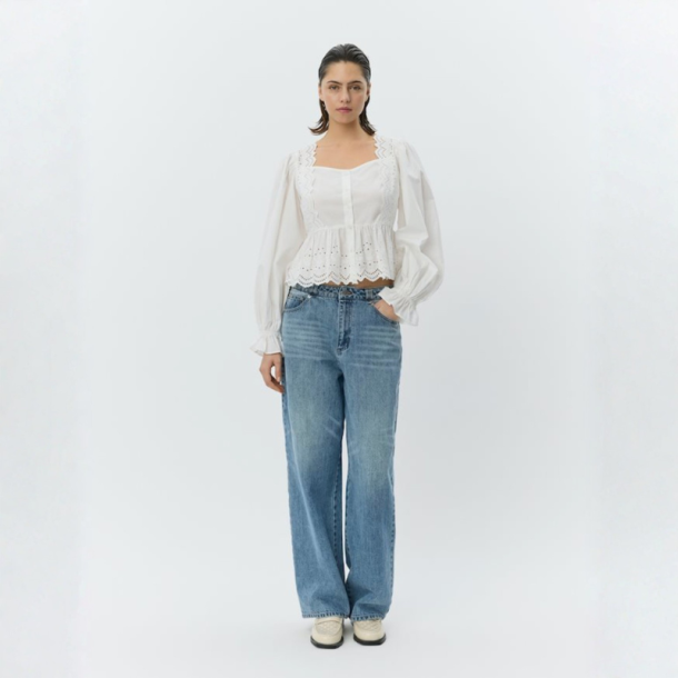 Sofie Schnoor Ariasw broderie anglaise shirt off white - S261185