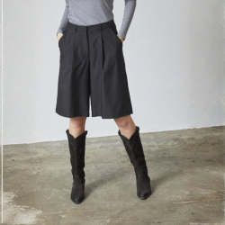Love &amp; Divine shorts black - love1297