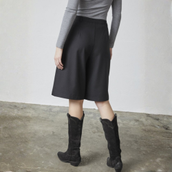 Love &amp; Divine shorts black - love1297