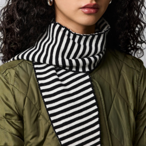 Pieces Komma triangle scraf black bright white stripe - 17159754
