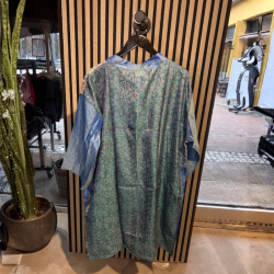 Wauw short kimono unique silk - 10044