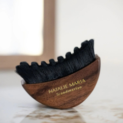 Natalie Maria Scandinavian depuff face brush i valn�d 
