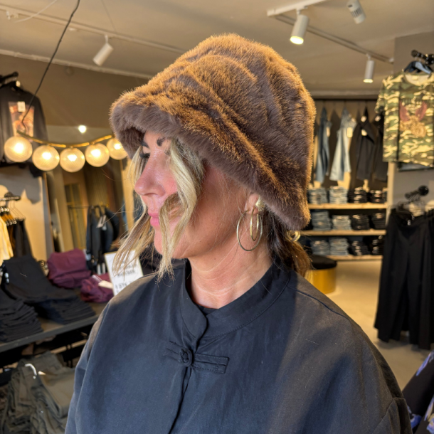 Black Colour Neria Soft bucket hat espresso - 8054