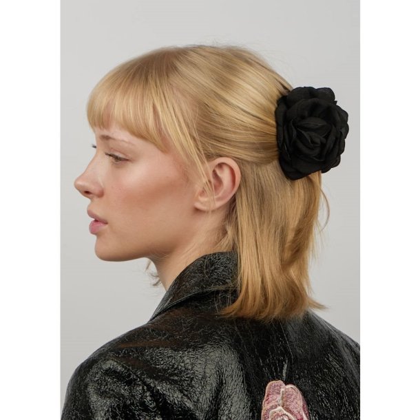 SUI AVA ROSA HAIR CLAW BLACK MIDDLE - SA2304080