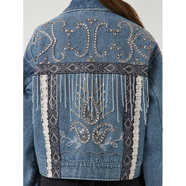 YAS VISION LS DENIM EMB JACKET LIGHT BLUE DENIM - 24041051